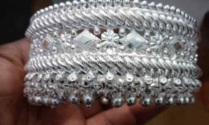 Parshwanath jewellers